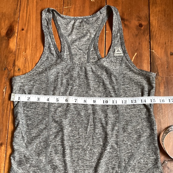 5️⃣ for 2️⃣5️⃣ | Reebok | Active Tank Top | XS - Picture 5 of 6